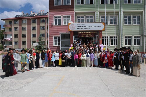 Kaymakam Fatih KAYA, Roman Kahramanları Festivali'nde Öğrencilerle Bir Araya Geldi
